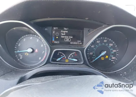 2014 Ford Focus Titanium z USA, uszkodzony, nr VIN 1FADP3J21EL240460